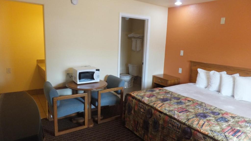 Turtle Bay Lodge Redding Room photo